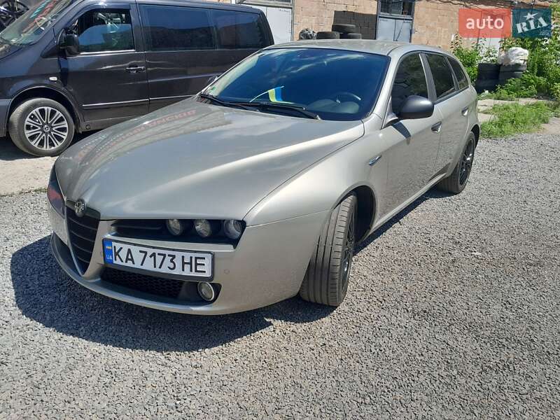 Универсал Alfa Romeo 159 2007 в Киеве