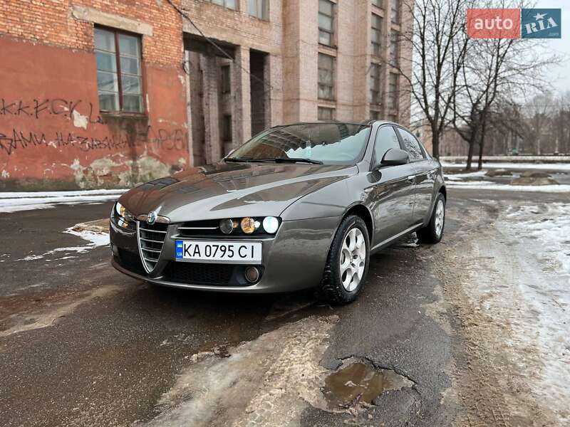 Седан Alfa Romeo 159 2008 в Києві