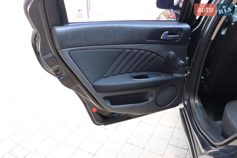 Седан Alfa Romeo 159 2006 в Львове