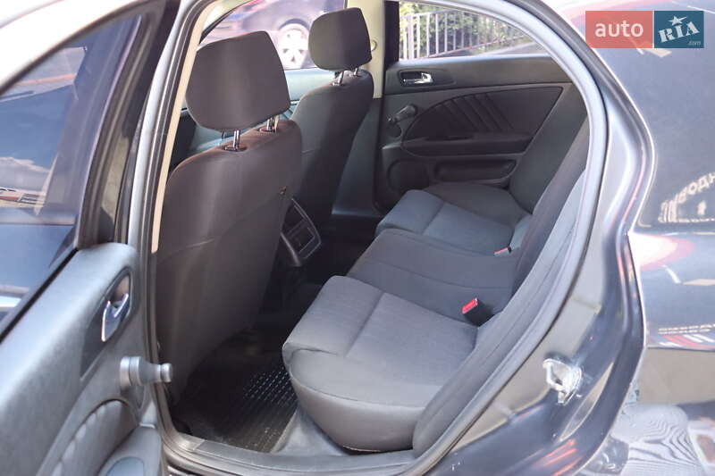 Седан Alfa Romeo 159 2006 в Львове