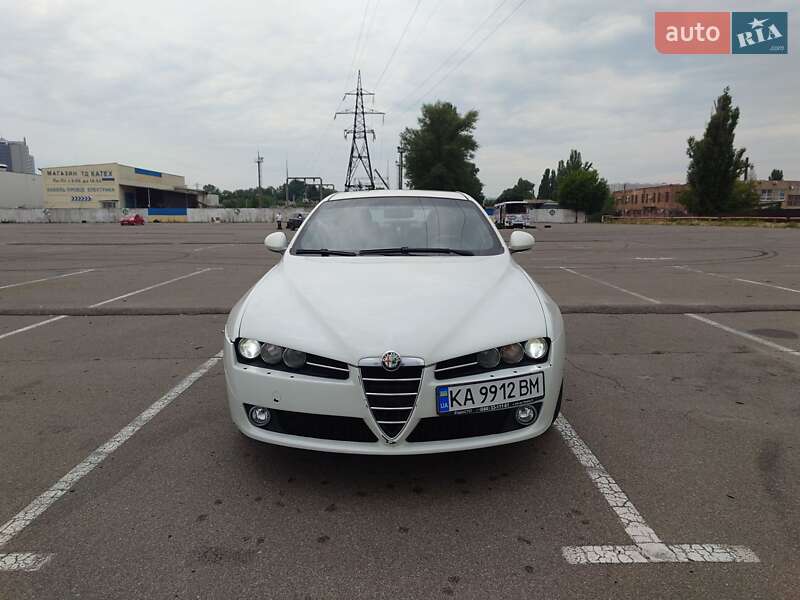 Седан Alfa Romeo 159 2011 в Киеве
