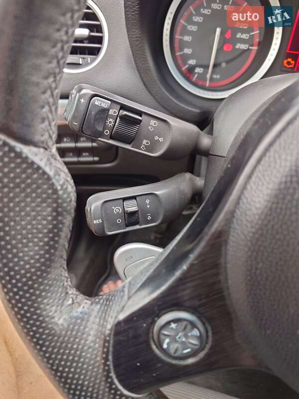 Седан Alfa Romeo 159 2011 в Киеве