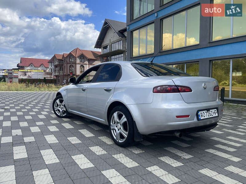 Седан Alfa Romeo 159 2006 в Тячеве фото 5 Седан Alfa Romeo 159 2006 в Тячеве