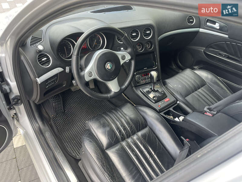 Седан Alfa Romeo 159 2006 в Тячеве фото 8 Седан Alfa Romeo 159 2006 в Тячеве