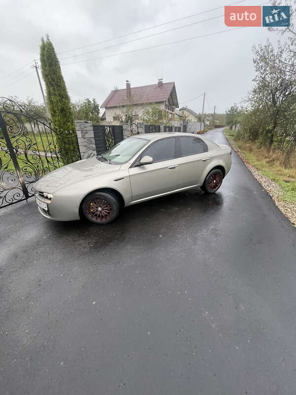 Седан Alfa Romeo 159 2006 в Івано-Франківську