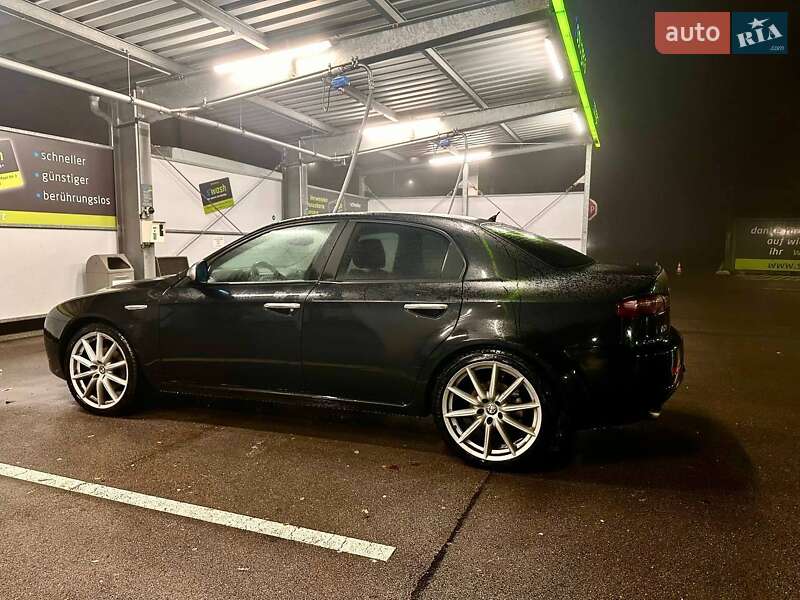 Седан Alfa Romeo 159 2007 в Києві