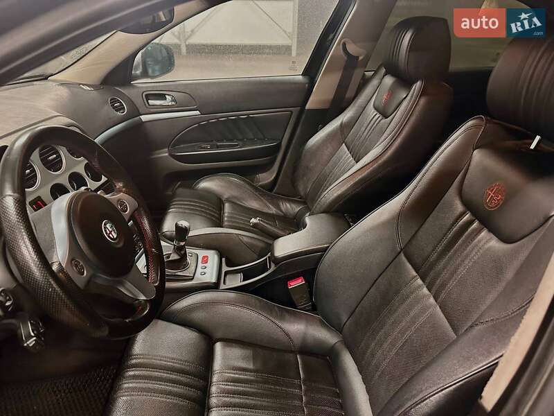 Седан Alfa Romeo 159 2007 в Києві
