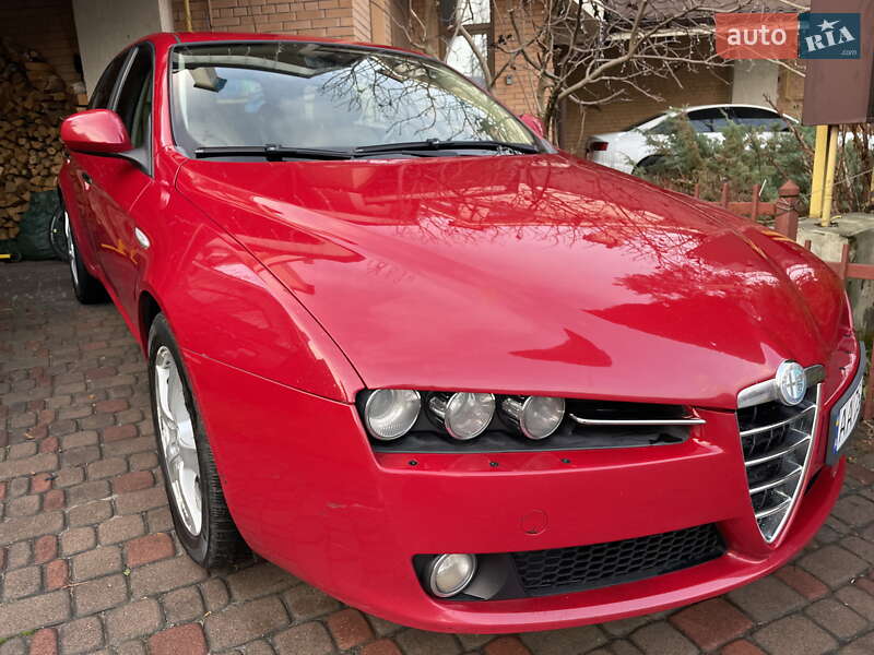 Універсал Alfa Romeo 159 2010 в Києві