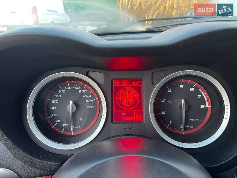 Седан Alfa Romeo 159 2011 в Киеве фото 8 Седан Alfa Romeo 159 2011 в Киеве