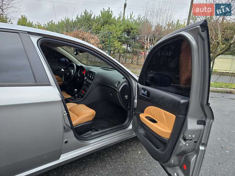 Седан Alfa Romeo 159 2006 в Хмельницькому