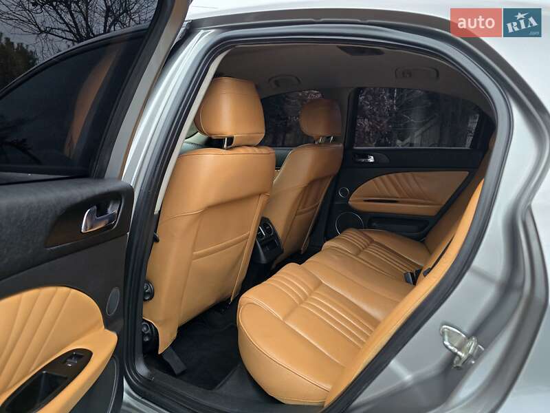 Седан Alfa Romeo 159 2006 в Хмельницькому
