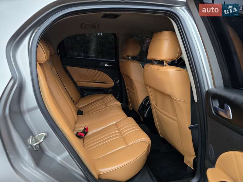 Седан Alfa Romeo 159 2006 в Хмельницькому