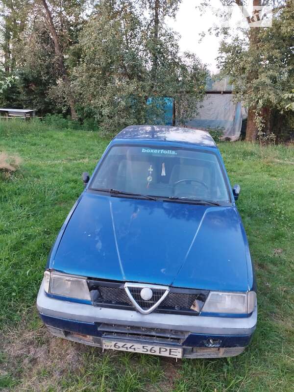 Хэтчбек Alfa Romeo 33 1988 в Нанкове