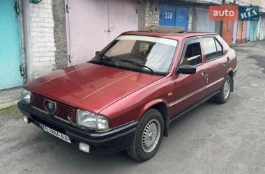Седан Alfa Romeo 33 1985 в Терновке