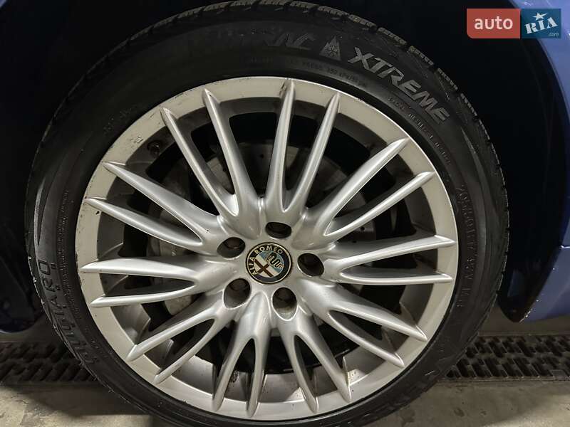 Купе Alfa Romeo Brera 2008 в Киеве