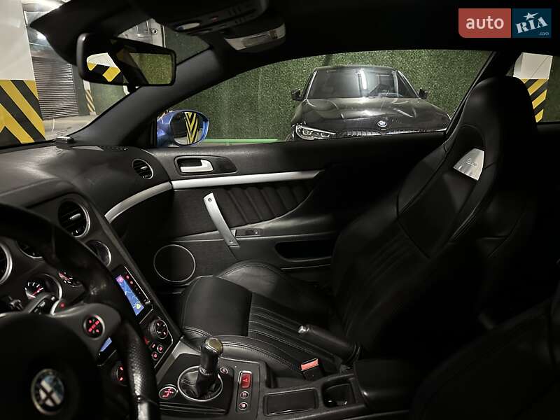 Купе Alfa Romeo Brera 2008 в Киеве