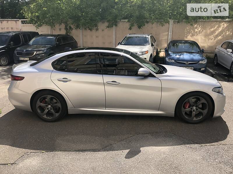 Седан Alfa Romeo Giulia 2017 в Києві