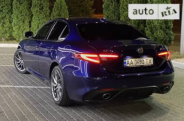 Седан Alfa Romeo Giulia 2017 в Києві