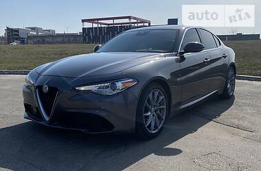 Седан Alfa Romeo Giulia 2017 в 