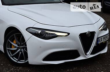 Седан Alfa Romeo Giulia 2017 в 