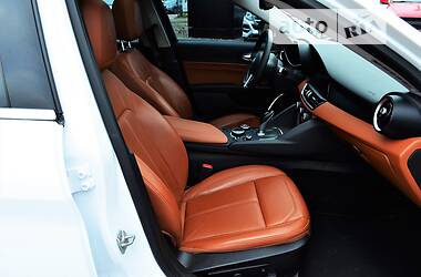 Седан Alfa Romeo Giulia 2017 в 