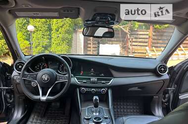 Седан Alfa Romeo Giulia 2017 в 