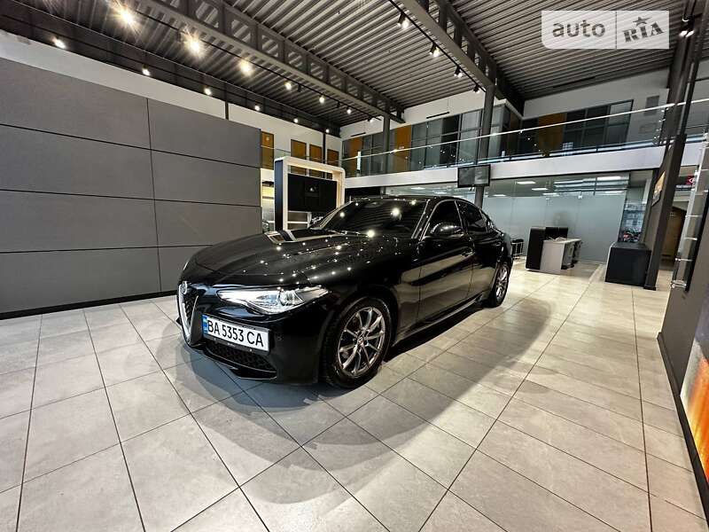 Седан Alfa Romeo Giulia 2021 в Днепре