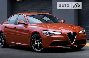 Седан Alfa Romeo Giulia 2019 в Львові