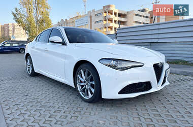 Седан Alfa Romeo Giulia 2017 в 