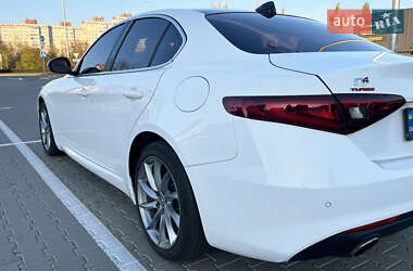Седан Alfa Romeo Giulia 2017 в 