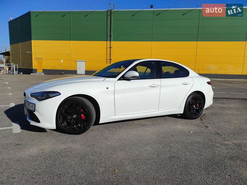 Седан Alfa Romeo Giulia 2022 в Кропивницком