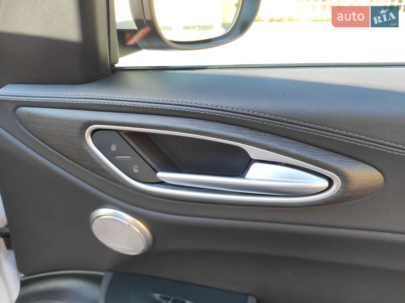 Седан Alfa Romeo Giulia 2022 в Кропивницком