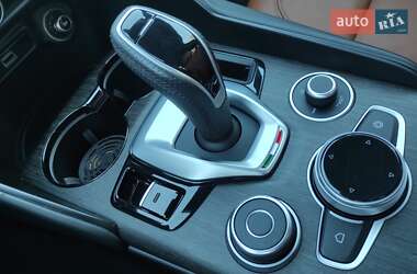 Седан Alfa Romeo Giulia 2022 в 
