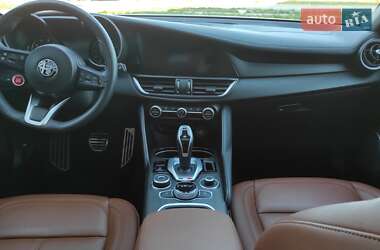 Седан Alfa Romeo Giulia 2022 в 