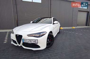Седан Alfa Romeo Giulia 2022 в 