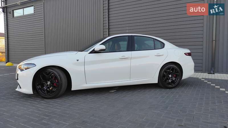 Седан Alfa Romeo Giulia 2022 в Кропивницком