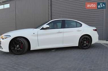 Седан Alfa Romeo Giulia 2022 в 