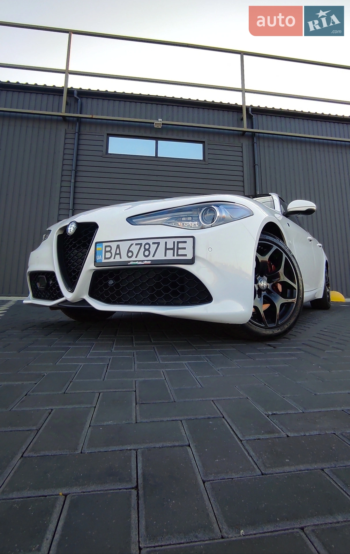 2022 Alfa Romeo Giulia - мініатюра 13