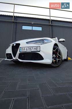 Седан Alfa Romeo Giulia 2022 в 
