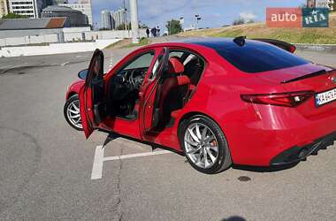 Седан Alfa Romeo Giulia 2021 в 