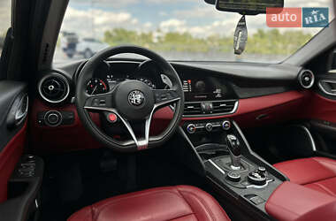 Седан Alfa Romeo Giulia 2018 в 