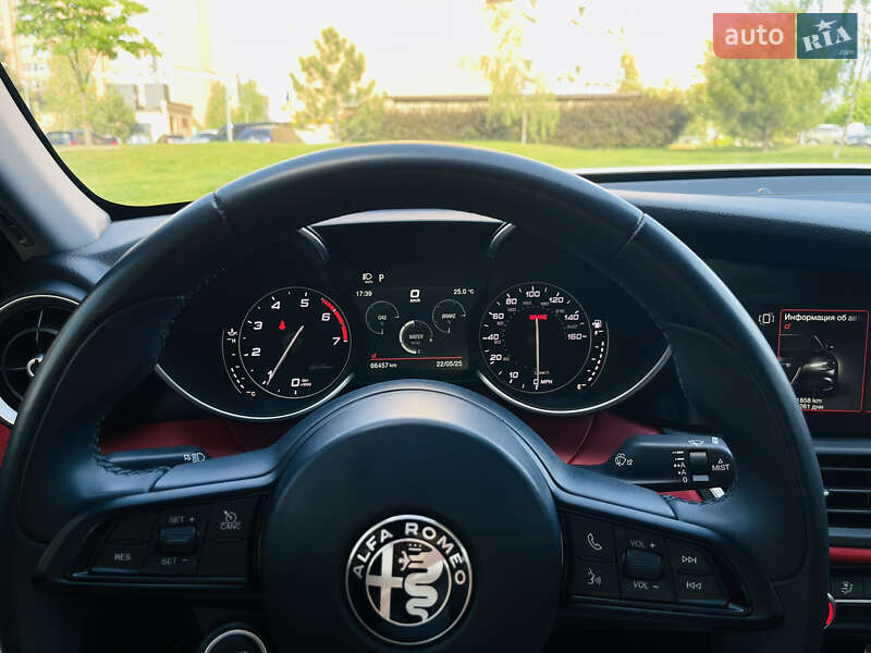 Седан Alfa Romeo Giulia 2020 в Києві