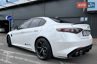 Седан Alfa Romeo Giulia 2017 в 