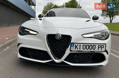 Седан Alfa Romeo Giulia 2017 в 