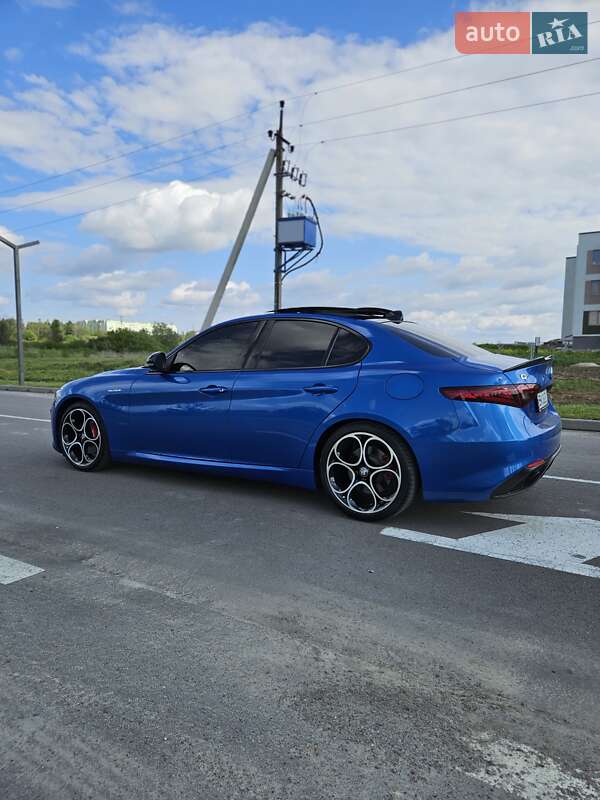 Седан Alfa Romeo Giulia 2021 в Рівному
