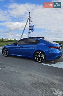 Седан Alfa Romeo Giulia 2021 в 