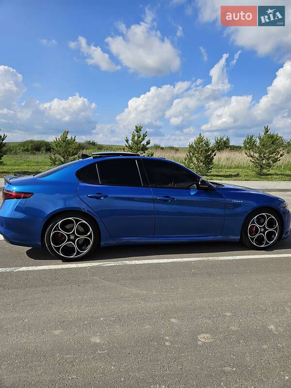 Седан Alfa Romeo Giulia 2021 в Рівному