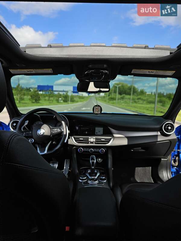 Седан Alfa Romeo Giulia 2021 в Рівному