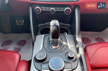 Седан Alfa Romeo Giulia 2018 в 