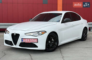 Седан Alfa Romeo Giulia 2021 в Києві